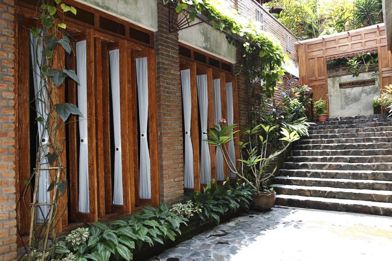 Joglo Mandapa Boutique Hotel Yogyakarta Exterior foto