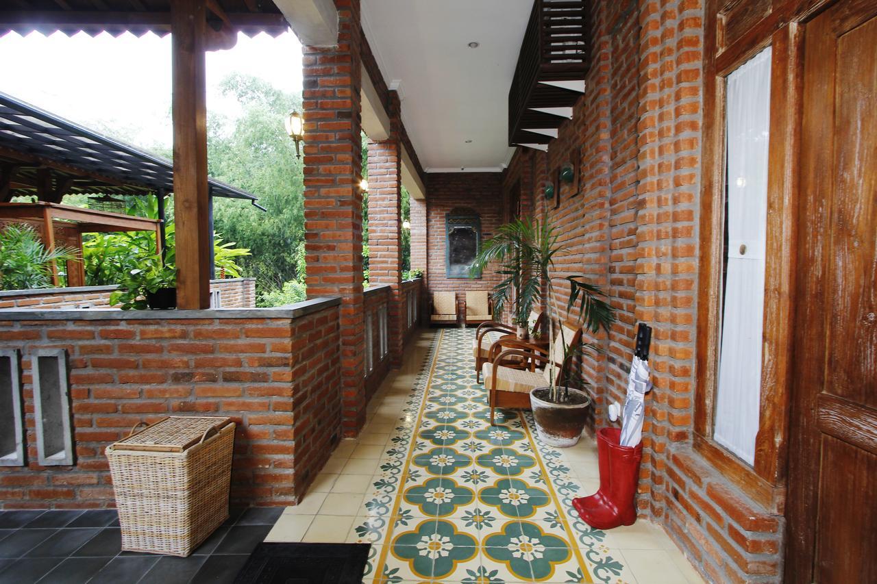 Joglo Mandapa Boutique Hotel Yogyakarta Exterior foto